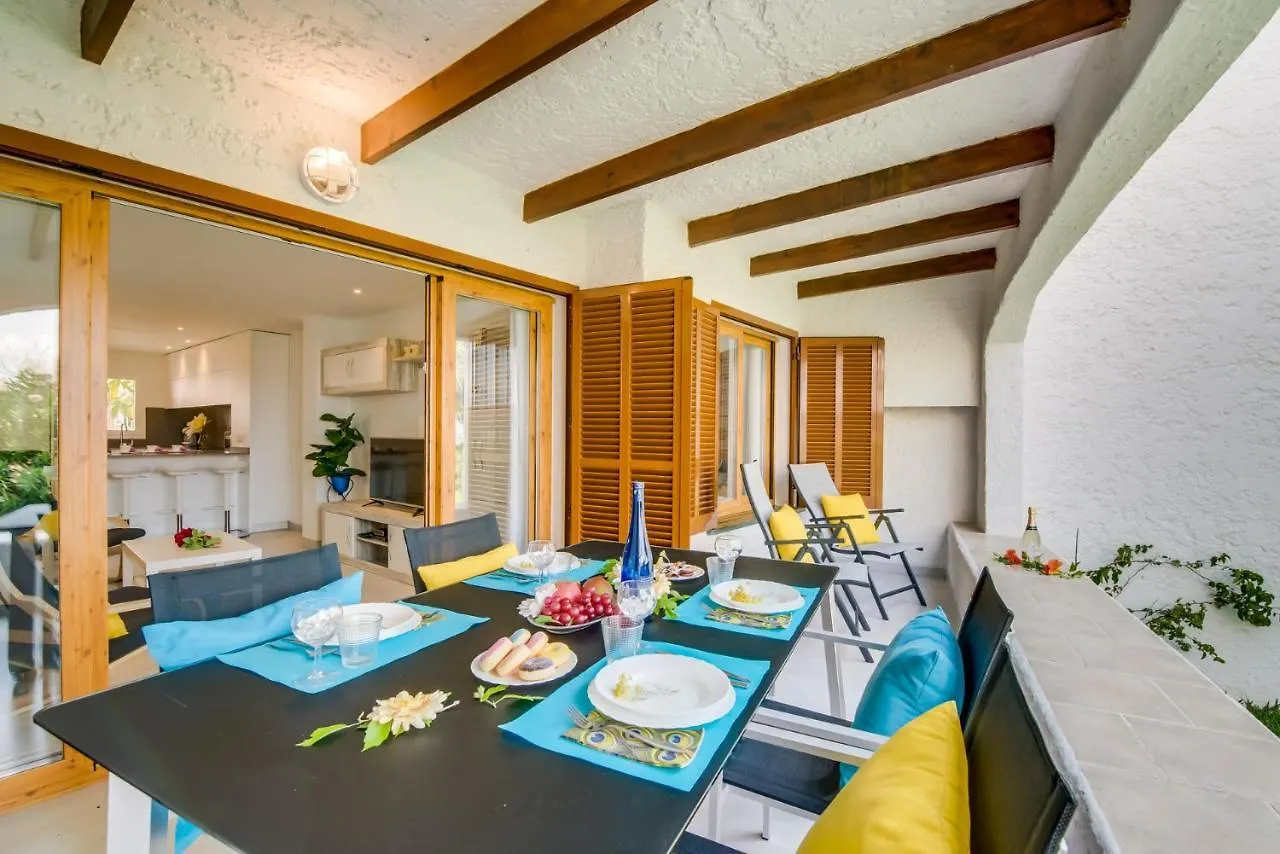 Ideal Property Mallorca - Cittadini 26 Port de Alcudia  Spain